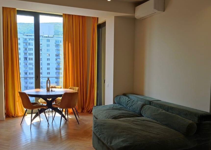 Piso en Tbilisi, Georgia, 77 m² - imagen 1