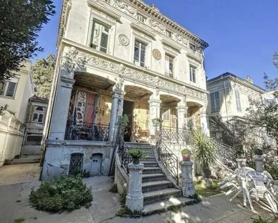 Villa à Nice, France, 382 m² - image 1