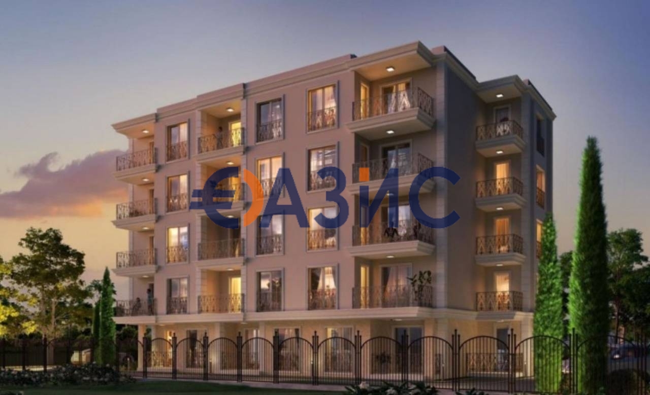 Appartement à Slantchev Briag, Bulgarie, 61.1 m² - image 1