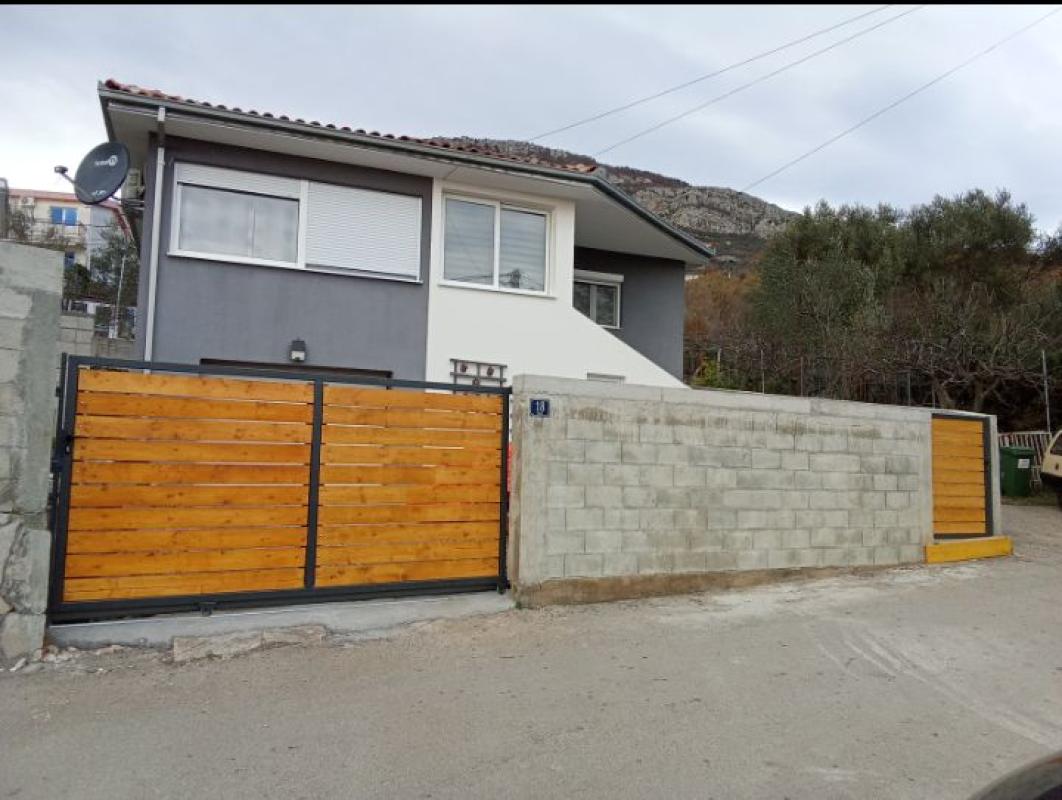 Maison à Šušanj, Monténégro, 121 m² - image 1