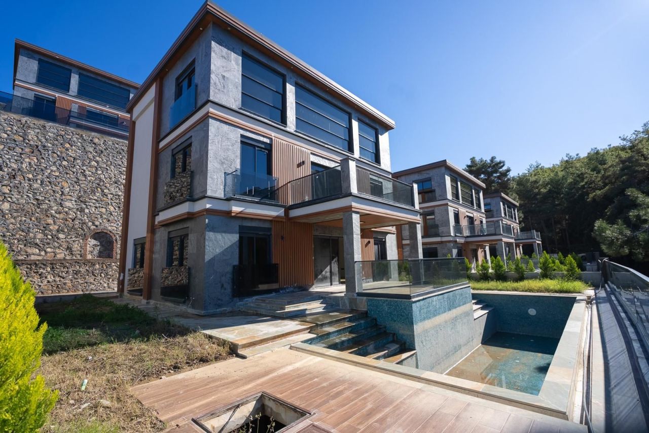 Villa en Alanya, Turquia, 250 m² - imagen 1