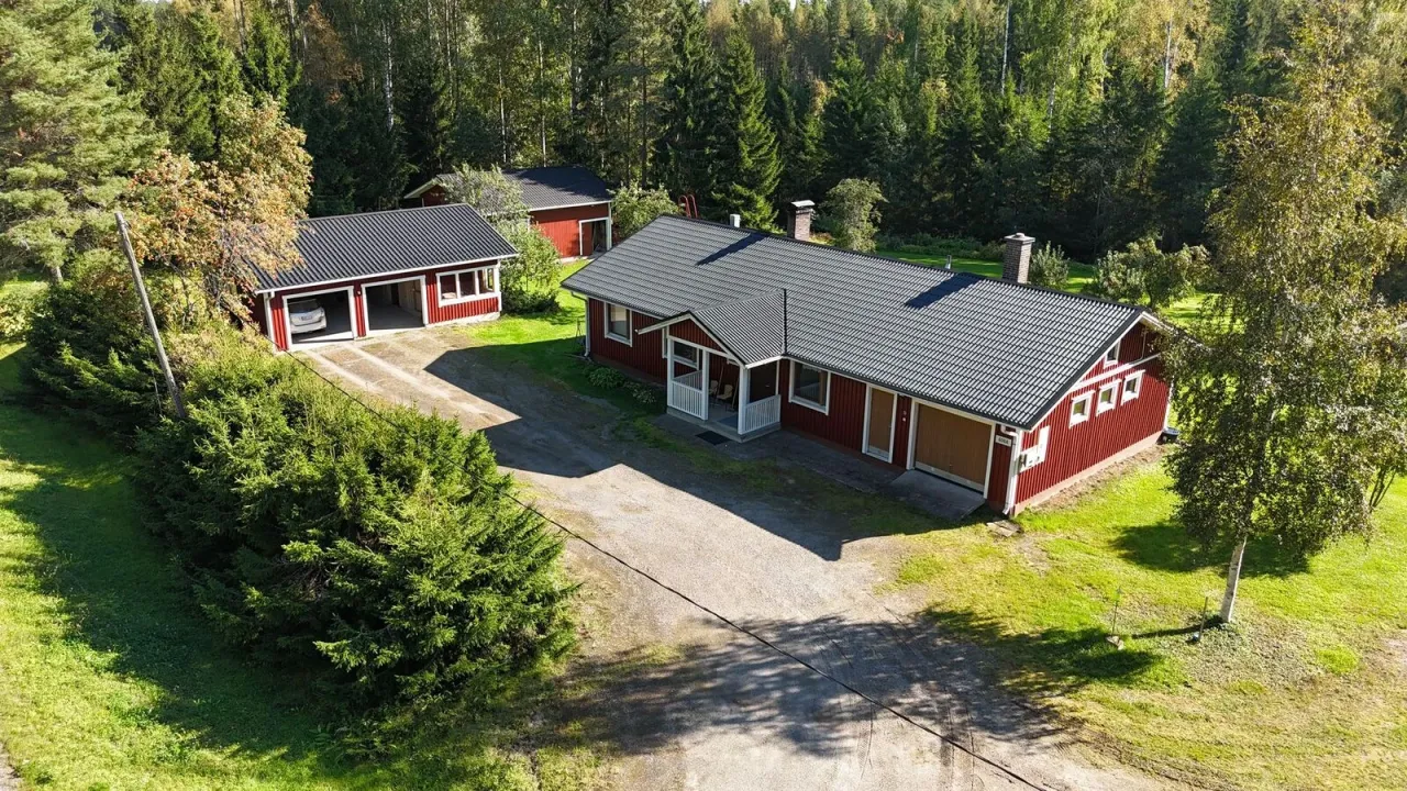 Casa en Kauhava, Finlandia, 134 m² - imagen 1
