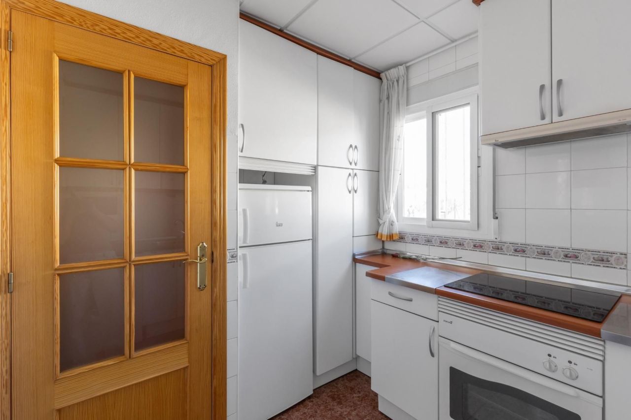 Piso en Torrevieja, España, 55 m² - imagen 11