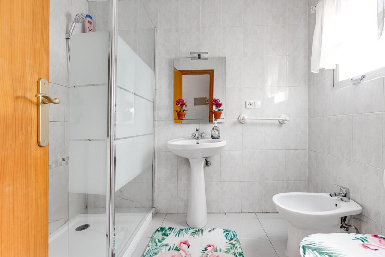 Studio à Torrevieja, Espagne, 32 m² - image 7