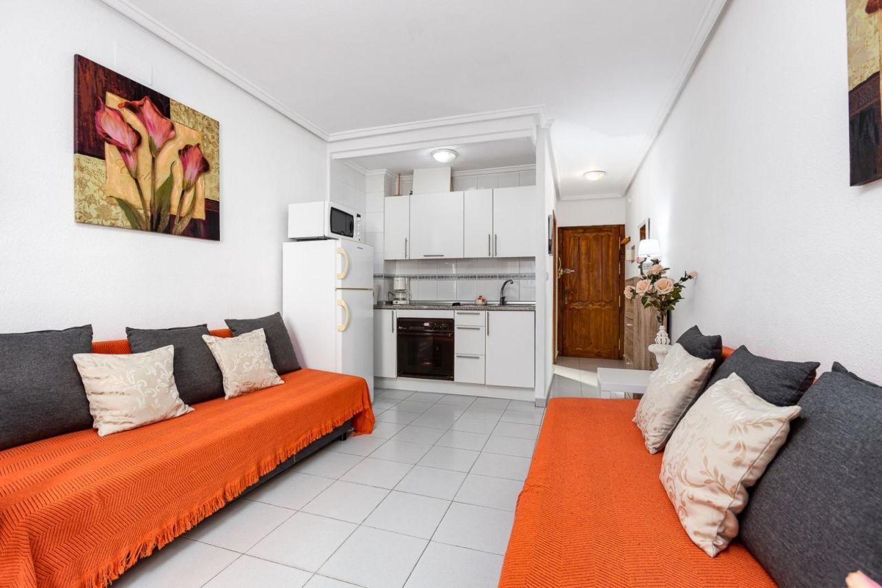 Estudio en Torrevieja, España, 32 m² - imagen 1