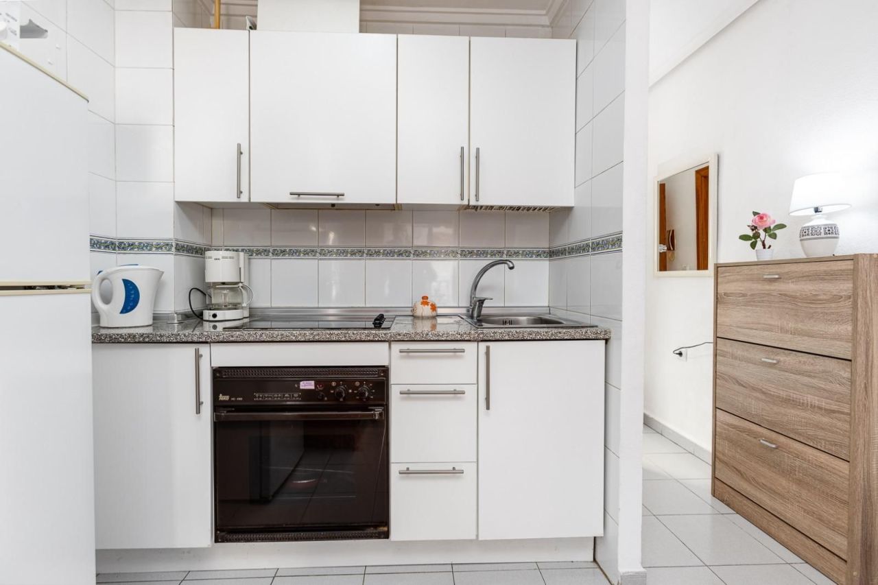 Studio à Torrevieja, Espagne, 32 m² - image 8