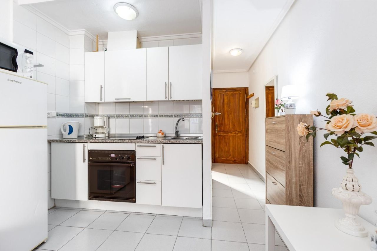 Studio à Torrevieja, Espagne, 32 m² - image 9