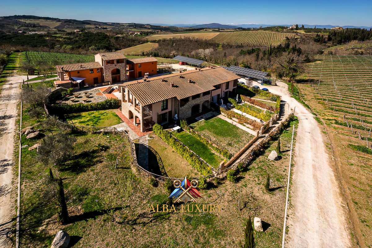 Villa a Montespertoli, Italia, 530 m² - foto 1