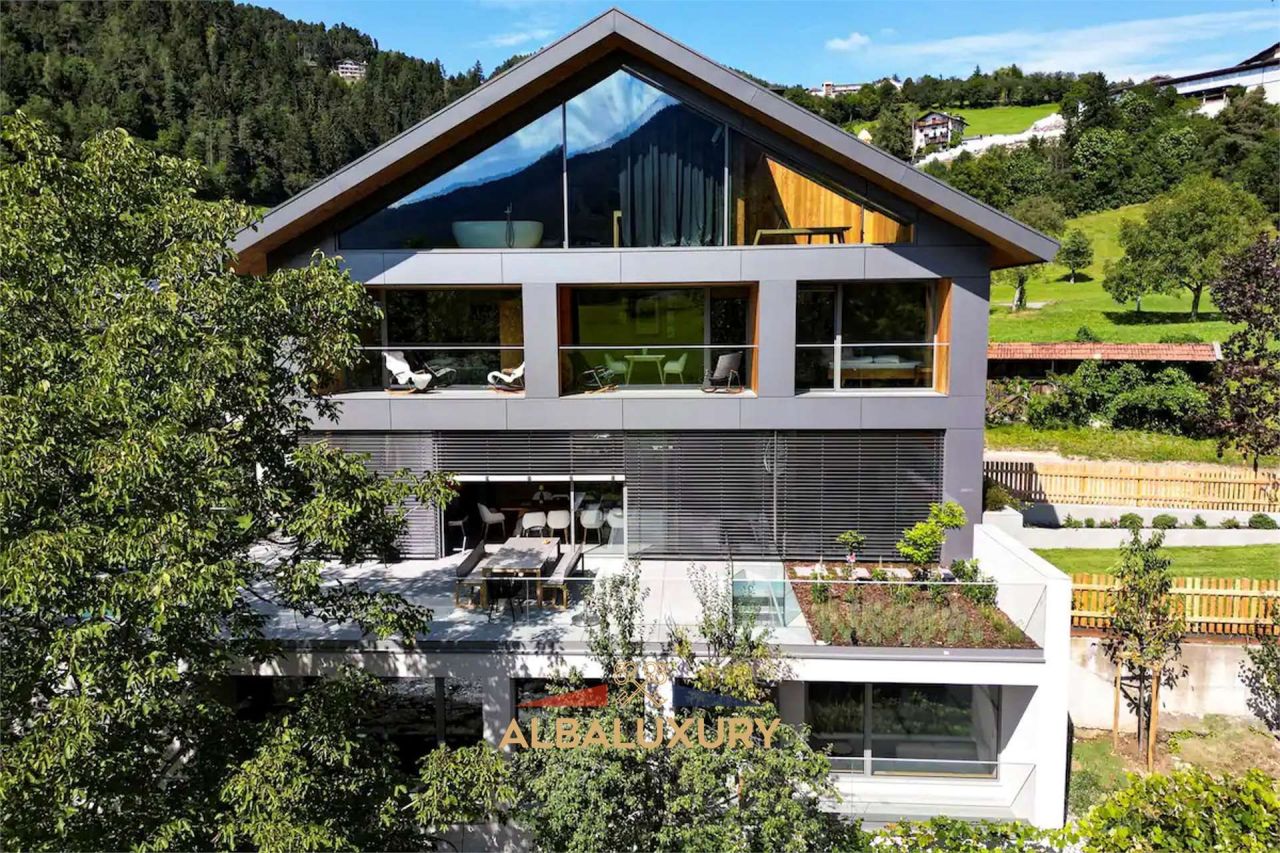 Villa Via S. Osvaldo, Italy, 510 m² - picture 5