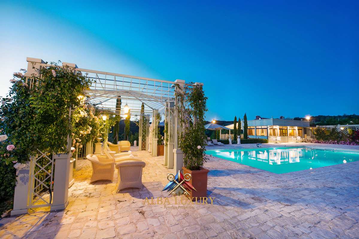 Villa Via di Pancole, Italia, 2 500 m² - imagen 5