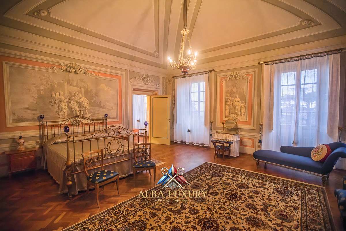 Villa in Pistoia, Italien, 1 500 m² - Foto 9