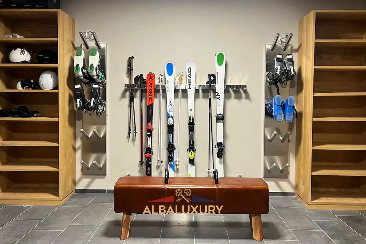 Villa Via S. Osvaldo, Italy, 510 m² - picture 11