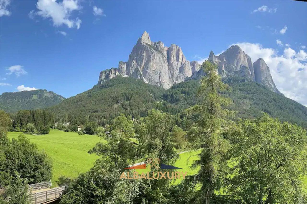 Villa Via S. Osvaldo, Italy, 510 m² - picture 13