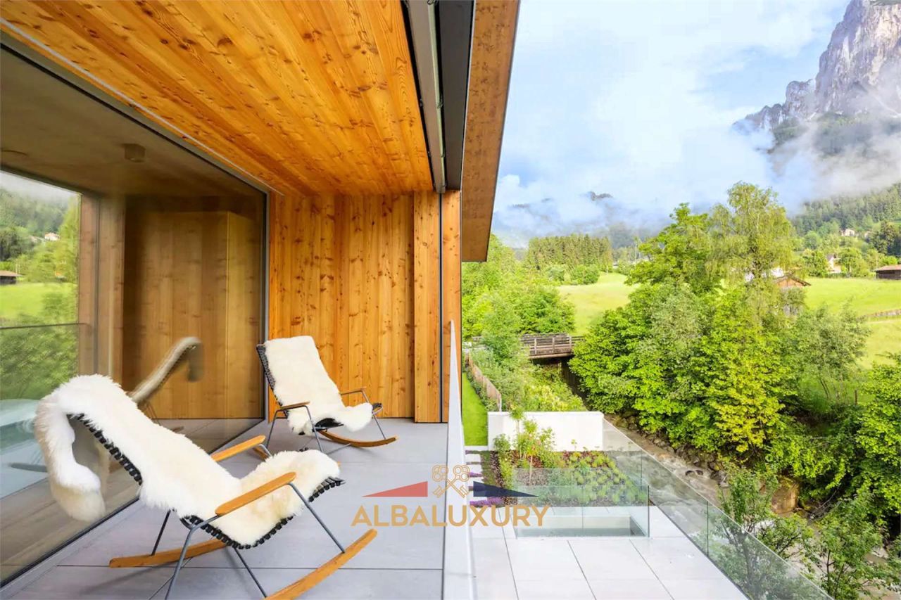 Villa Via S. Osvaldo, Italy, 510 m² - picture 18