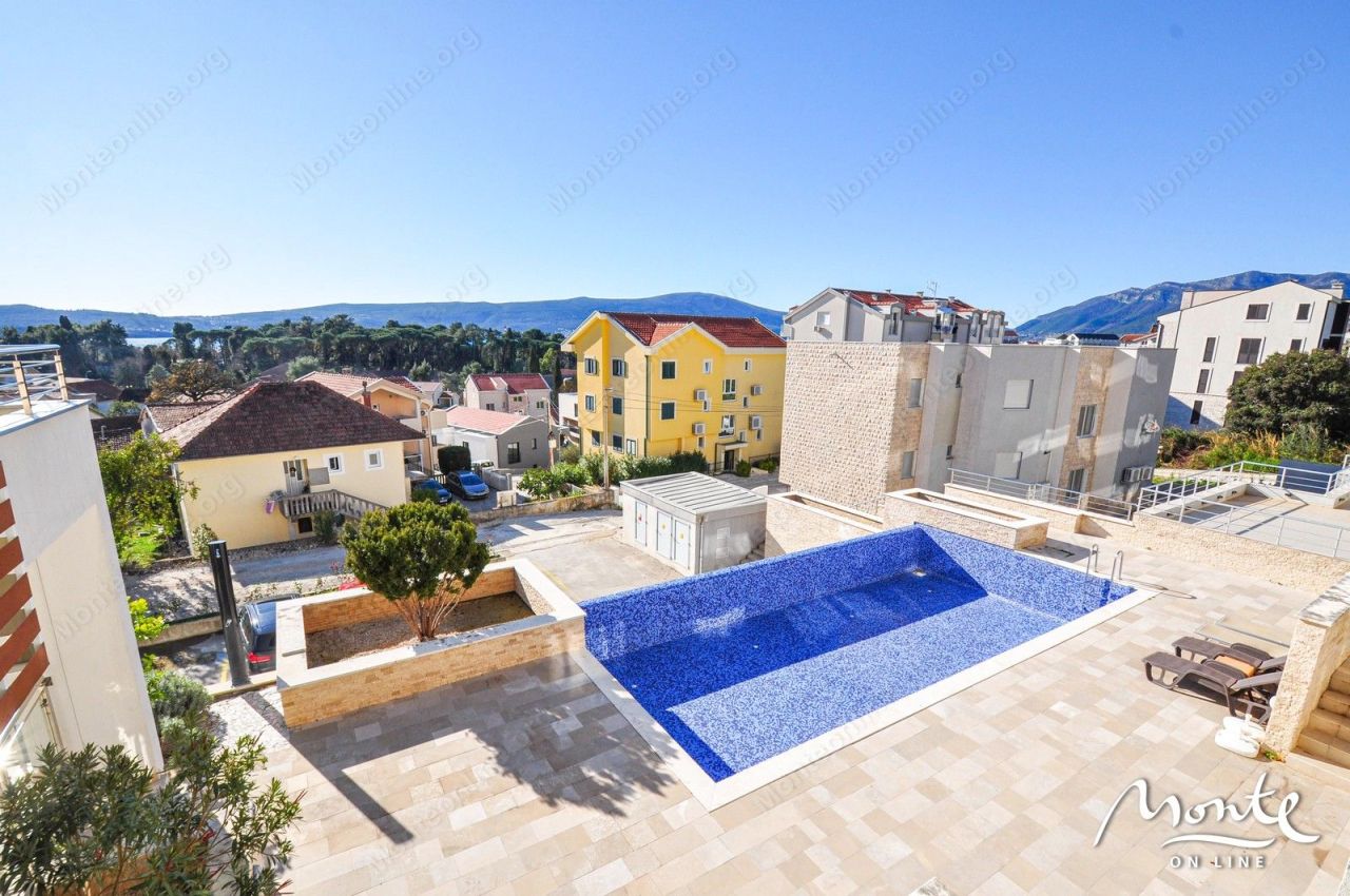 Apartamento en Tivat, Montenegro, 45 m² - imagen 1