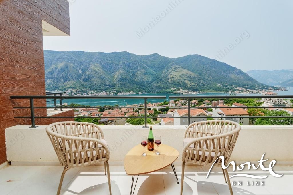 Appartamenti a Dobrota, Montenegro, 50 m² - foto 1