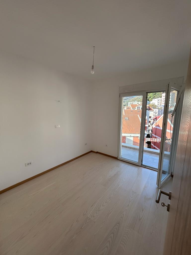Appartamenti a Budva, Montenegro, 79 m² - foto 1
