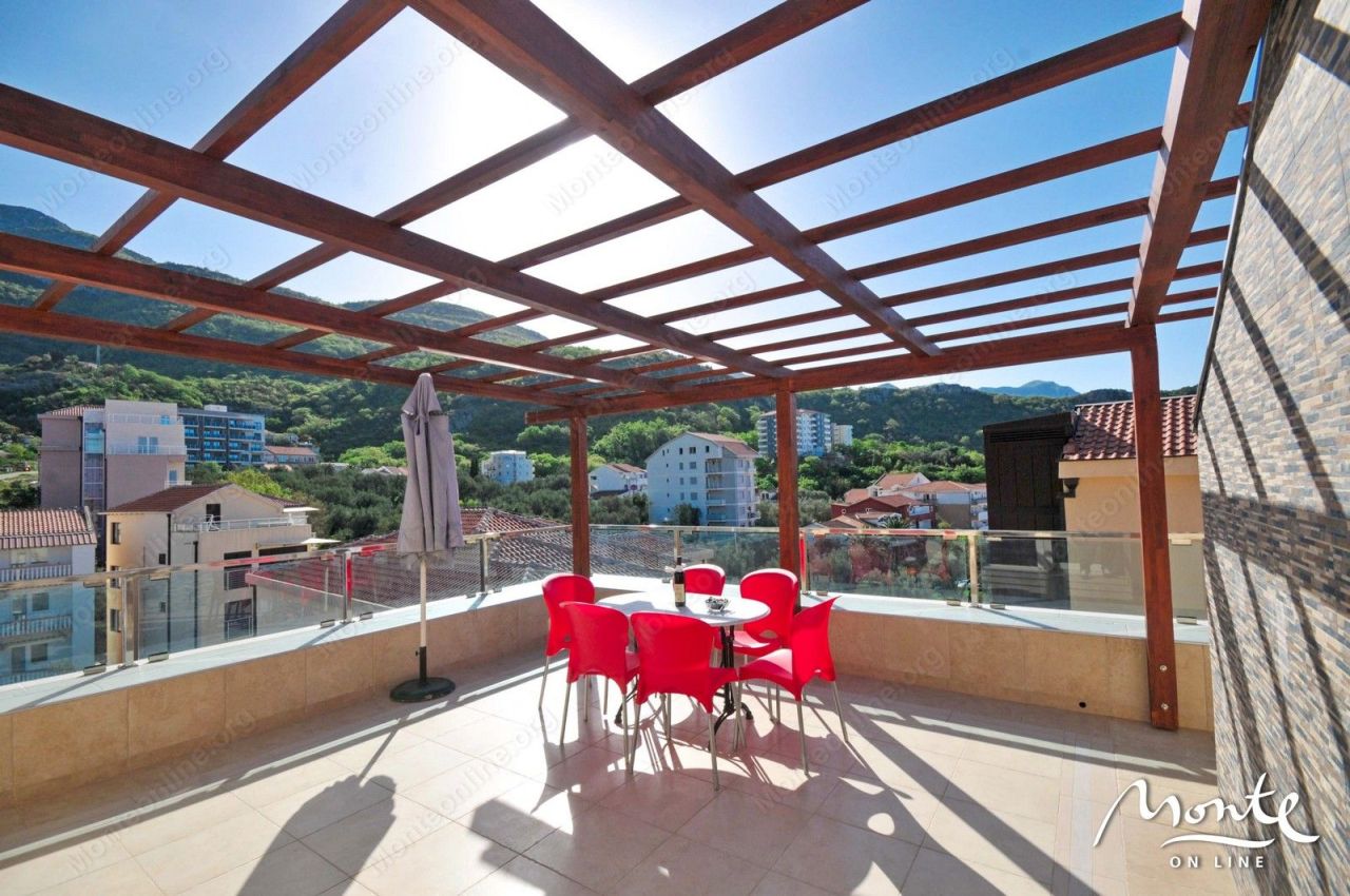 Appartamenti a Becici, Montenegro, 106 m² - foto 1