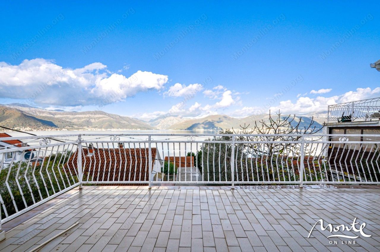 Villa in Krasici, Montenegro, 168 m² - picture 2