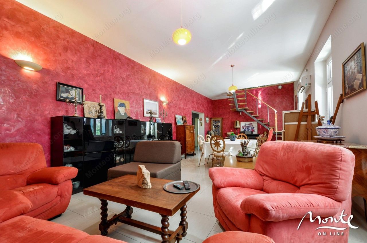 Villa a Tivat, Montenegro, 220 m² - foto 3