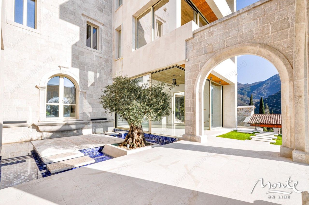 Villa in Tivat, Montenegro, 791 m² - picture 5