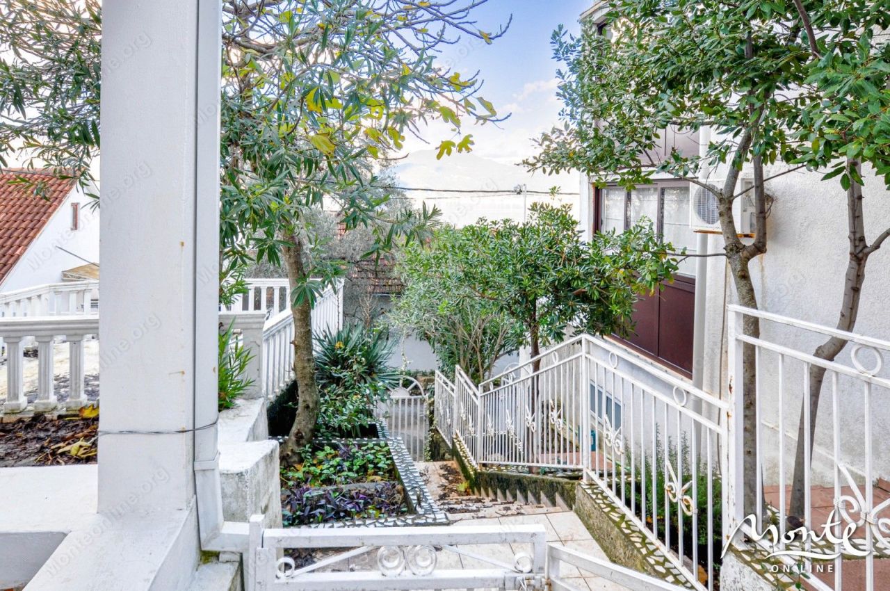 Villa in Krasici, Montenegro, 168 m² - picture 13