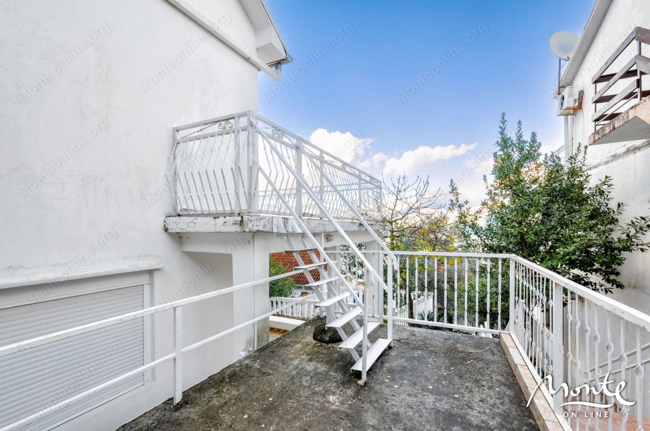 Villa in Krasici, Montenegro, 168 m² - picture 14