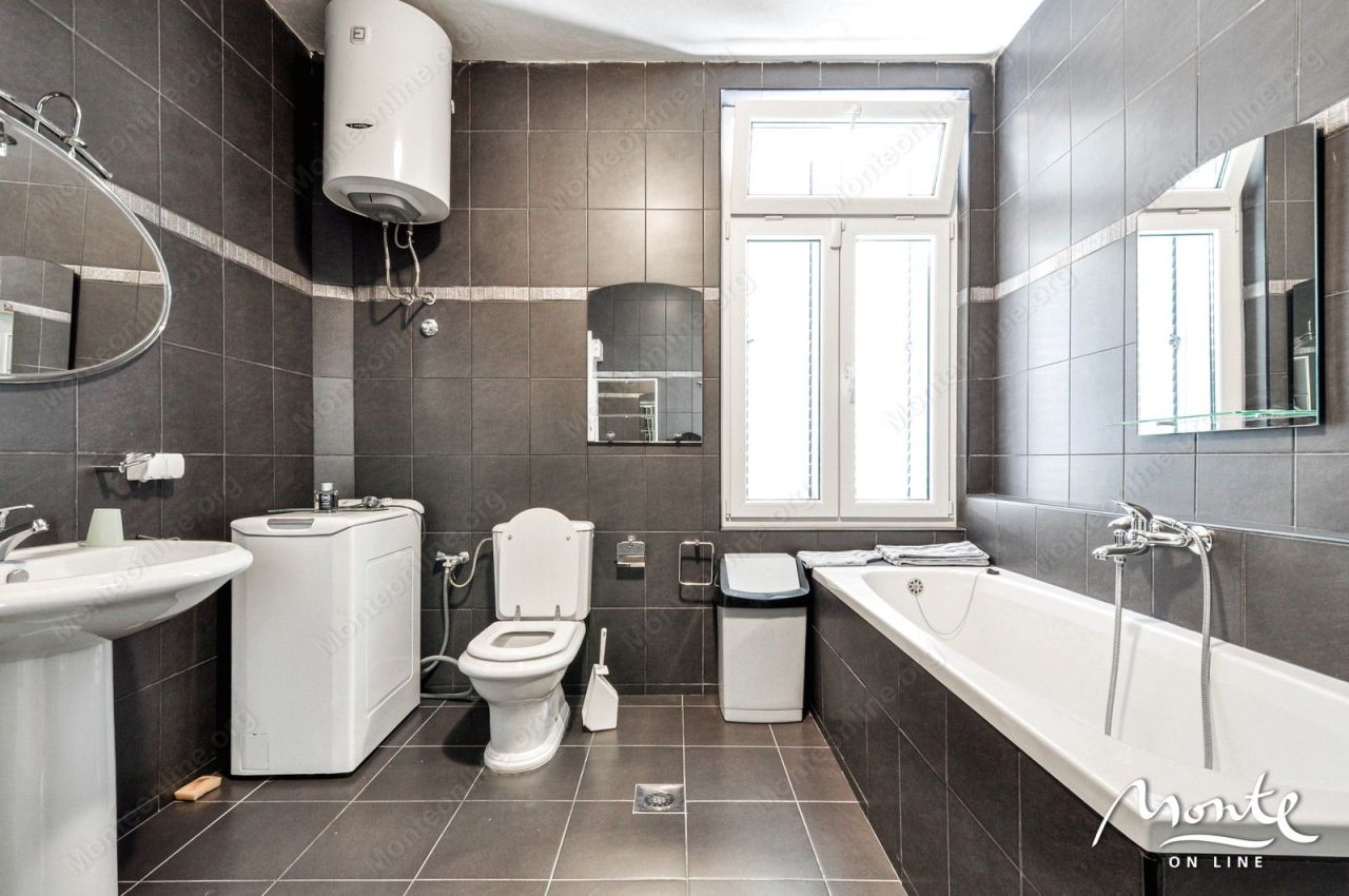 Villa a Tivat, Montenegro, 220 m² - foto 17