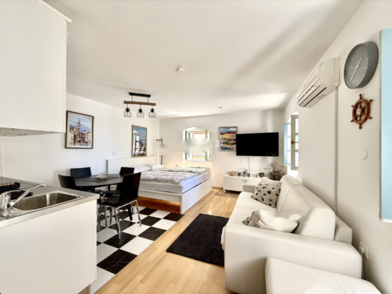 Flat in Piran, Slovenia, 25 m² - picture 1