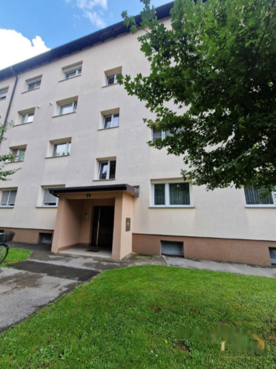 Piso en Liubliana, Eslovenia, 75 m² - imagen 1