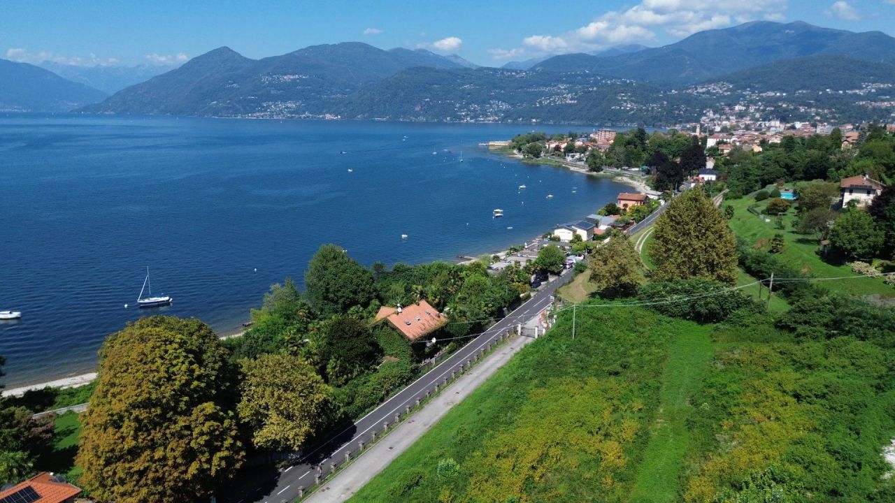 Terreno en Varese, Italia, 2 ha - imagen 4