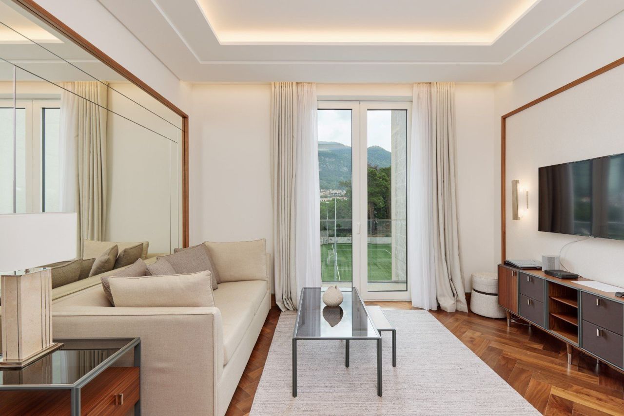 Appartamenti a Tivat, Montenegro, 44 m² - foto 1