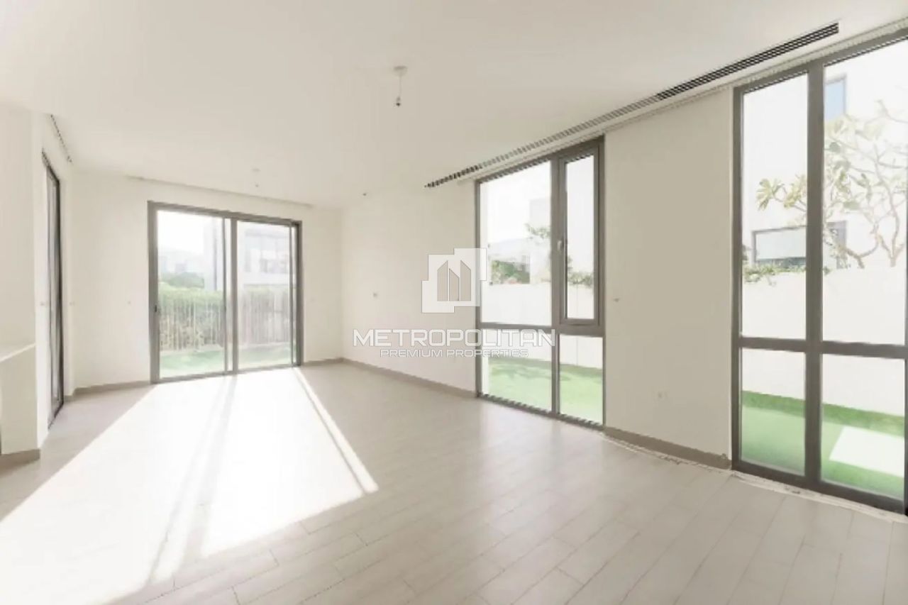 Villa a Dubai, EAU, 476 m² - foto 1