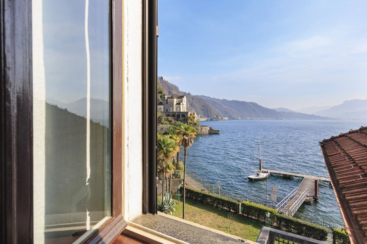 Villa a Varese, Italia, 460 m² - foto 7