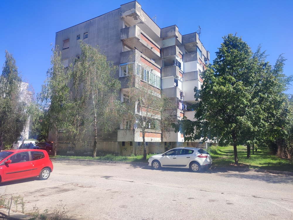 Piso en Nikšić, Montenegro, 72 m² - imagen 1
