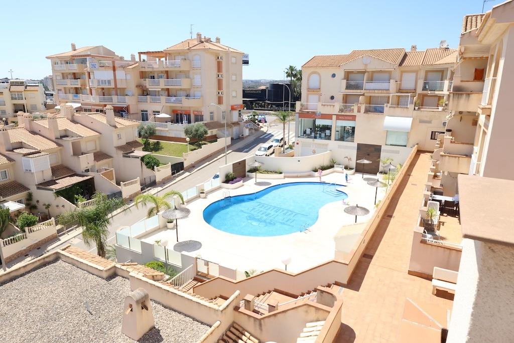 Appartamento a Orihuela Costa, Spagna, 84 m² - foto 3