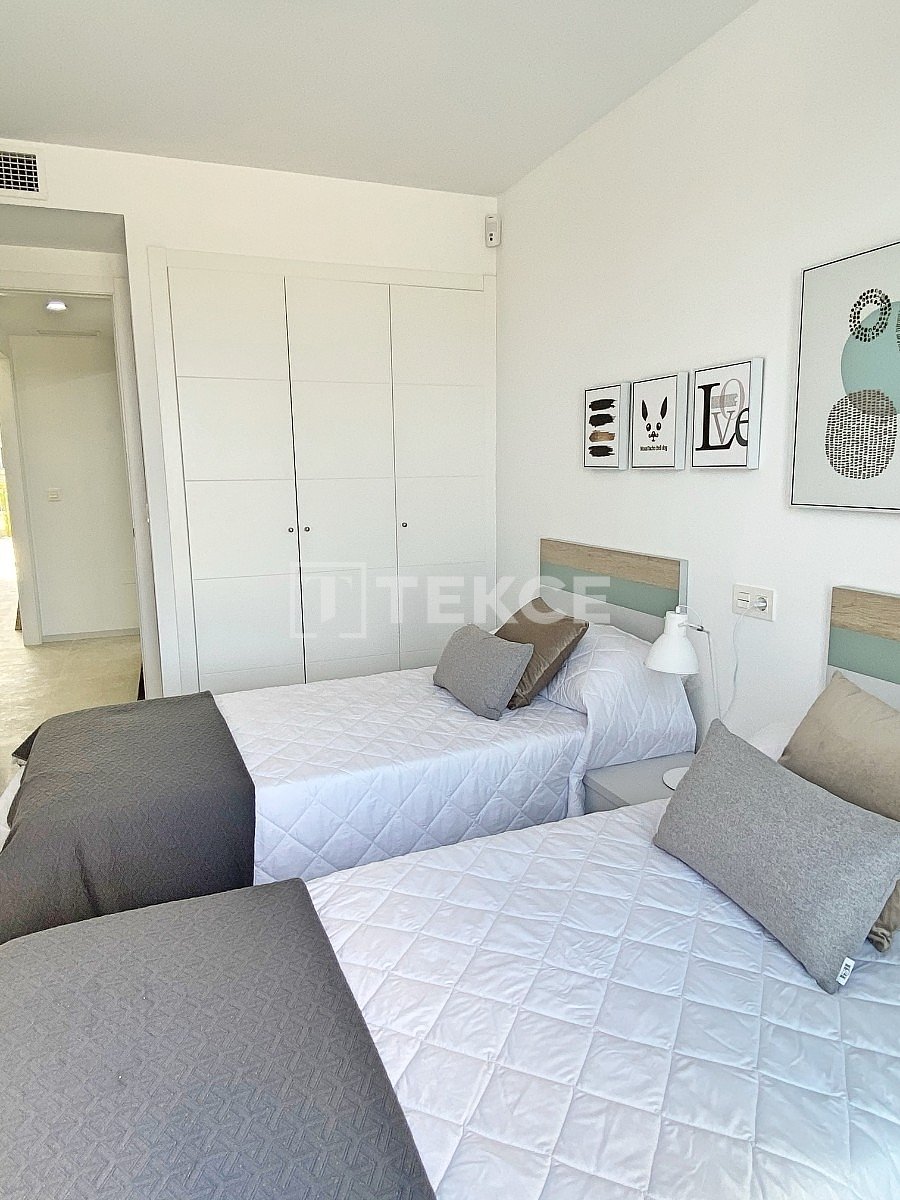 Appartement à Torrevieja, Espagne, 69 m² - image 12