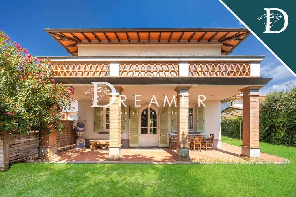 Appartamenti a Forte dei Marmi, Italia, 280 m² - foto 1