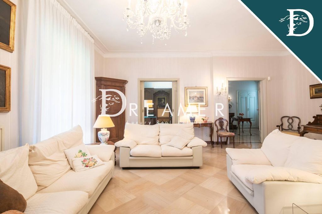 Wohnung in Florenz, Italien, 350 m² - Foto 1