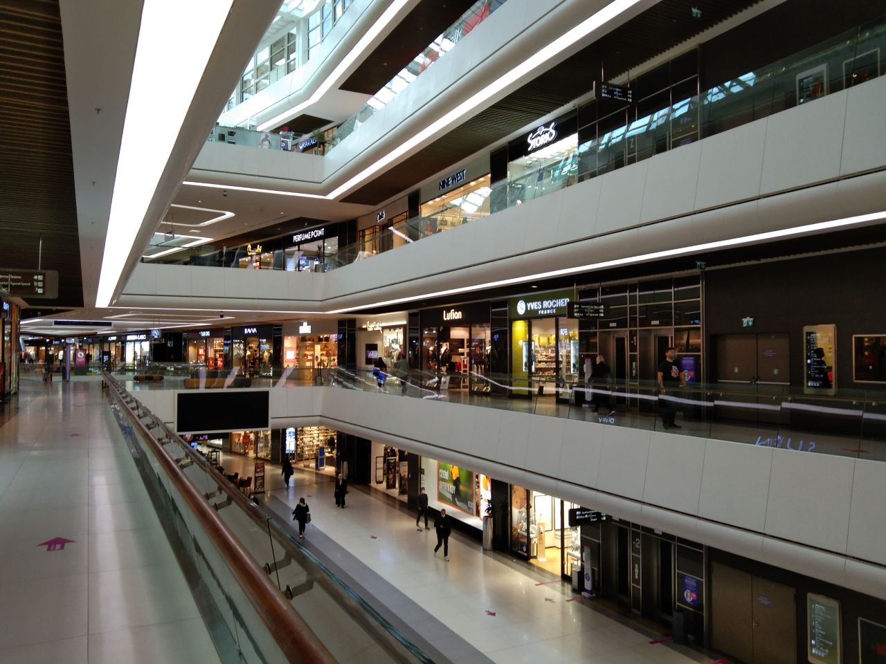 Gewerbeimmobilien in Istanbul, Türkei, 110 000 m² - Foto 1