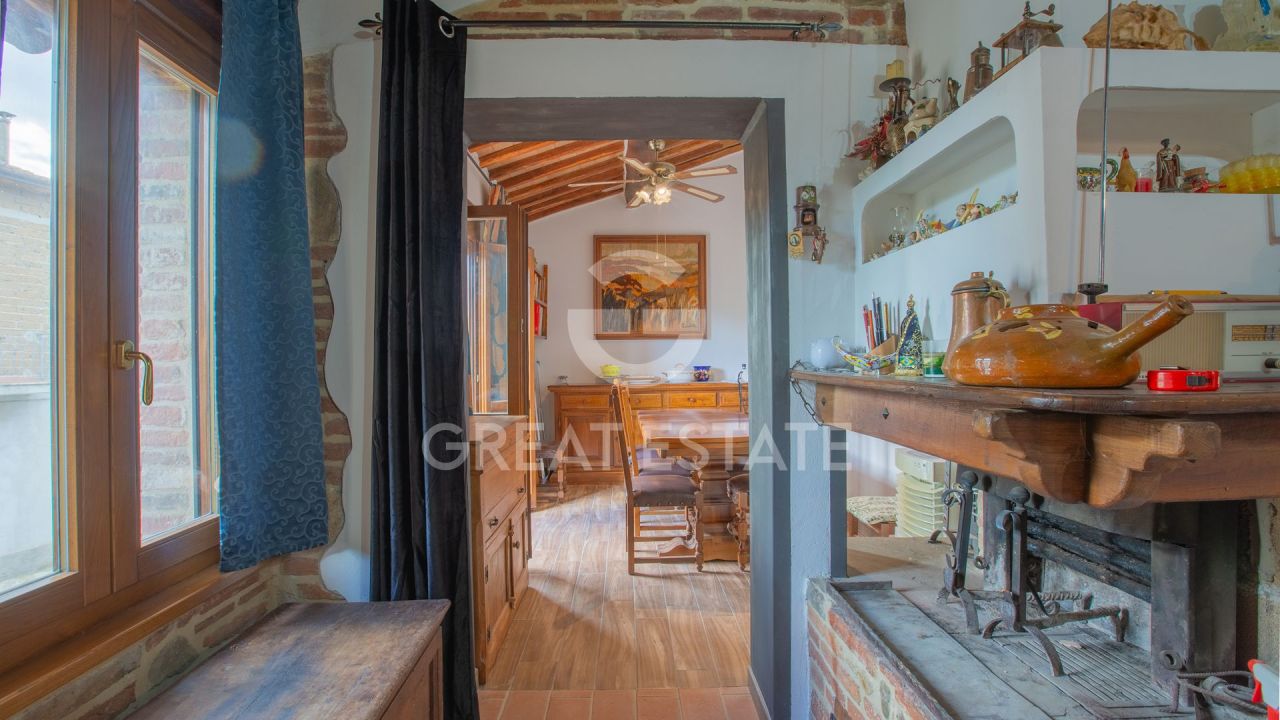 House in Castiglione del Lago, Italy, 175.3 m² - picture 6