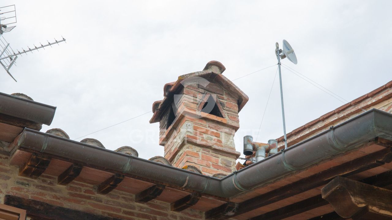 House in Castiglione del Lago, Italy, 175.3 m² - picture 10