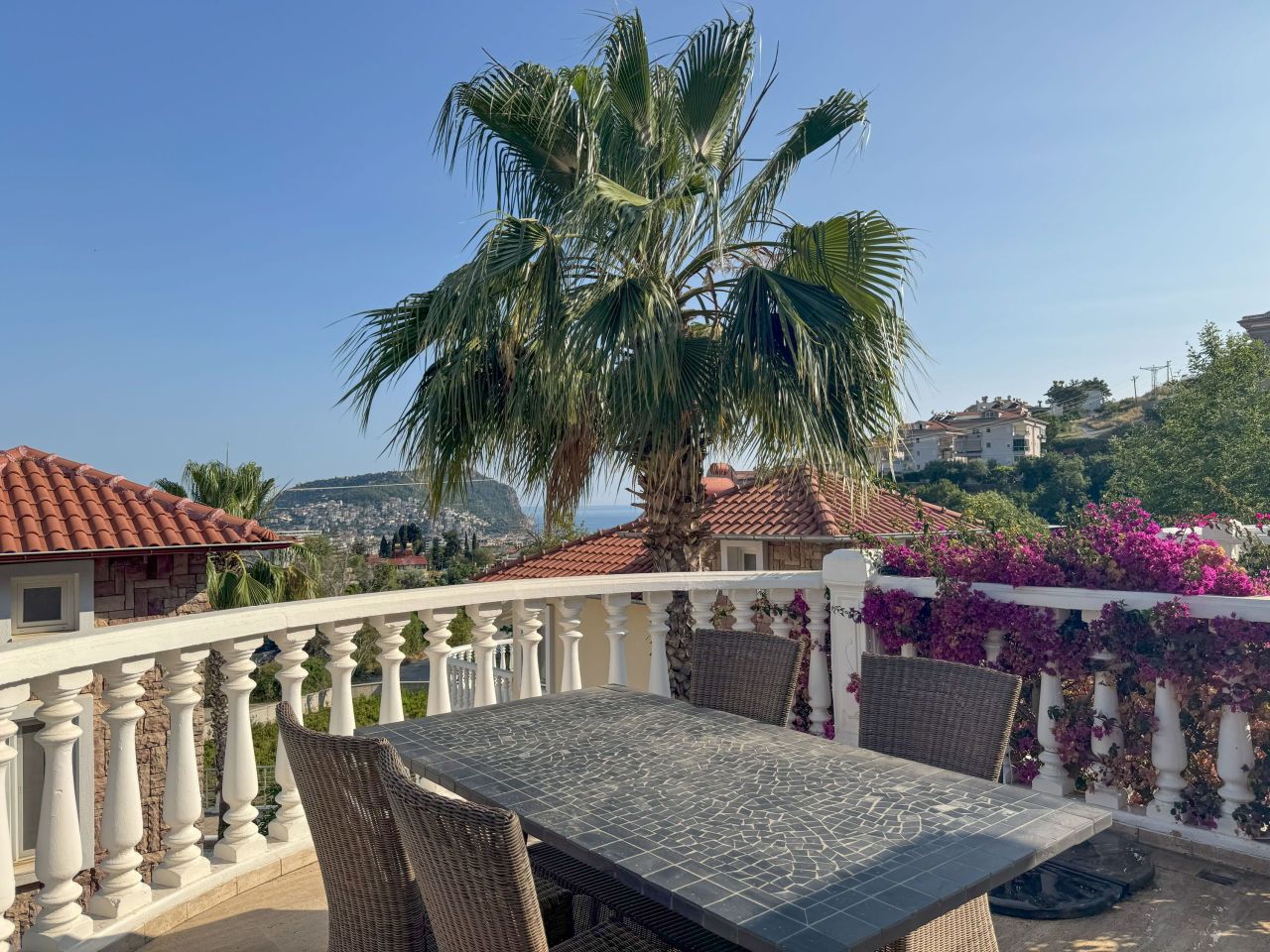 Villa à Alanya, Turquie, 200 m² - image 1