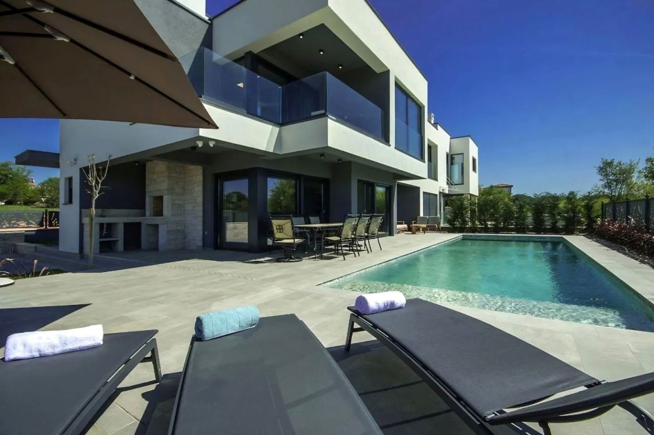 Villa à Poreč, Croatie, 250 m² - image 4