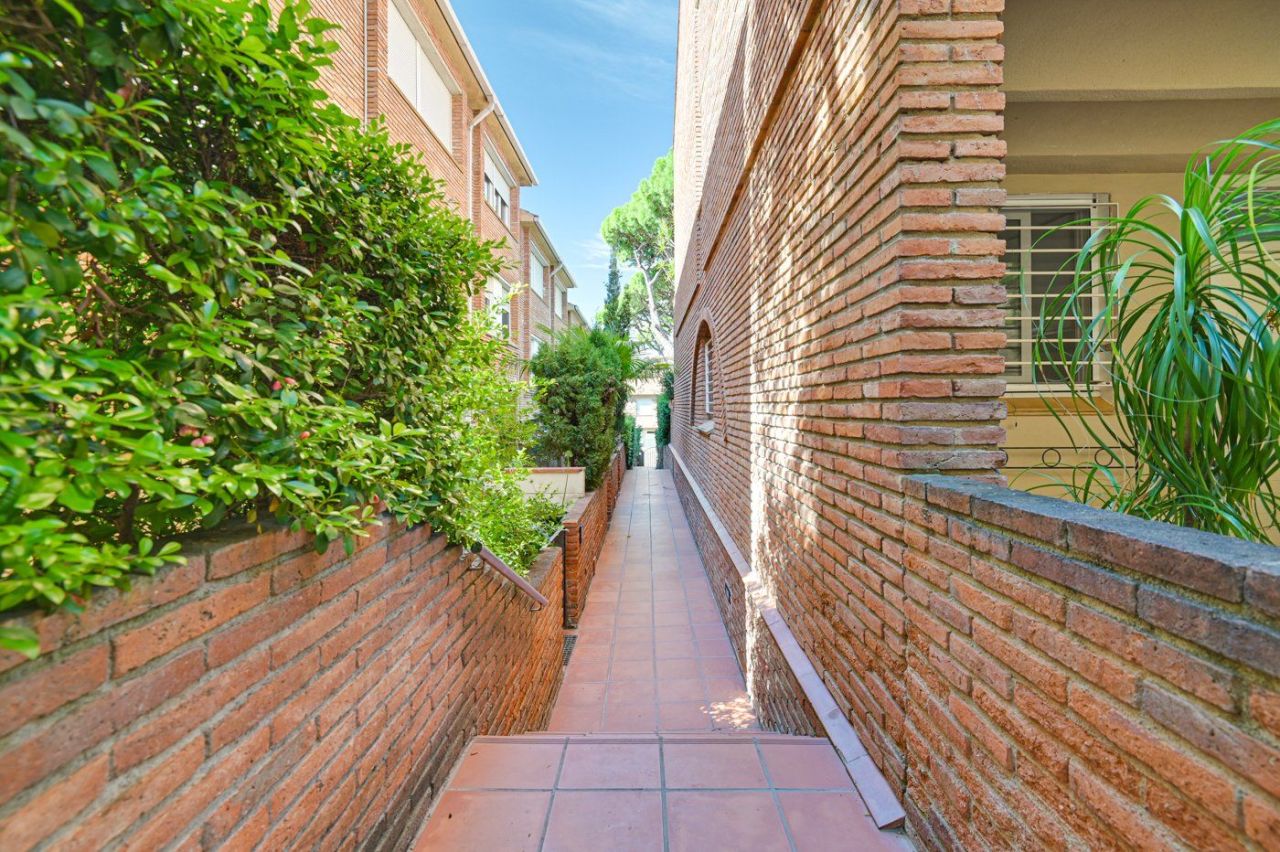Stadthaus in Costa del Maresme, Spanien, 258 m² - Foto 9