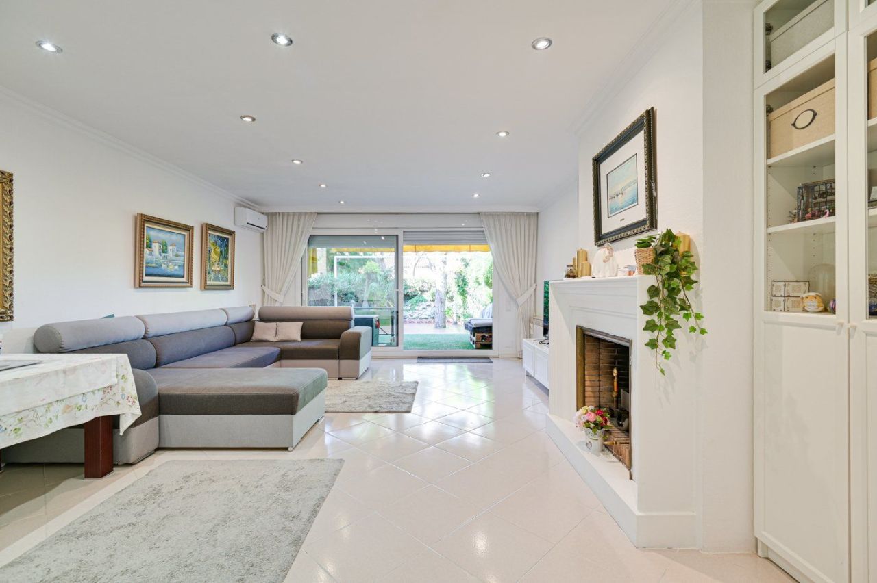 Stadthaus in Costa del Maresme, Spanien, 258 m² - Foto 12