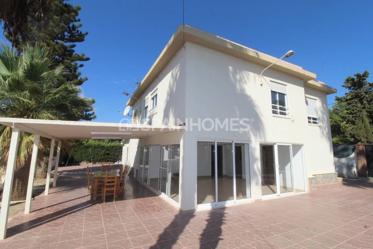 Villa en Elche, España, 203 m² - imagen 1