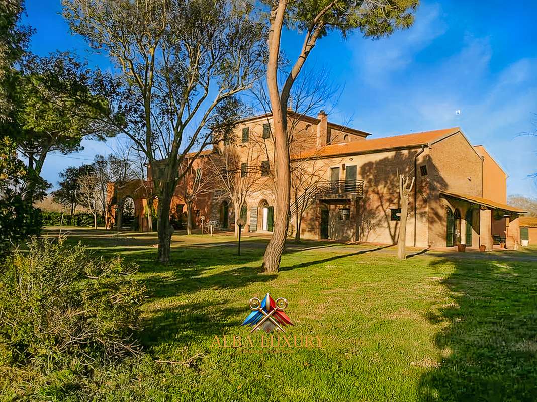 Villa a Grosseto, Italia, 1 500 m² - foto 1