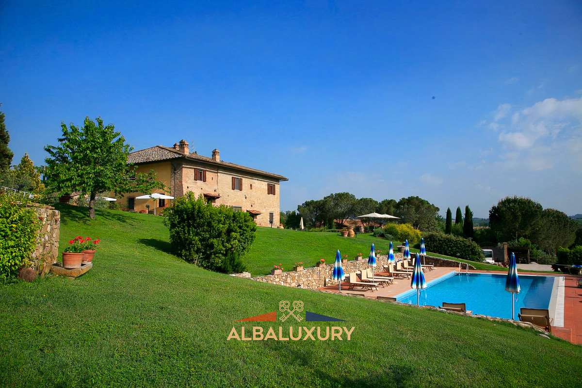 Villa a San Gimignano, Italia, 860 m² - foto 1