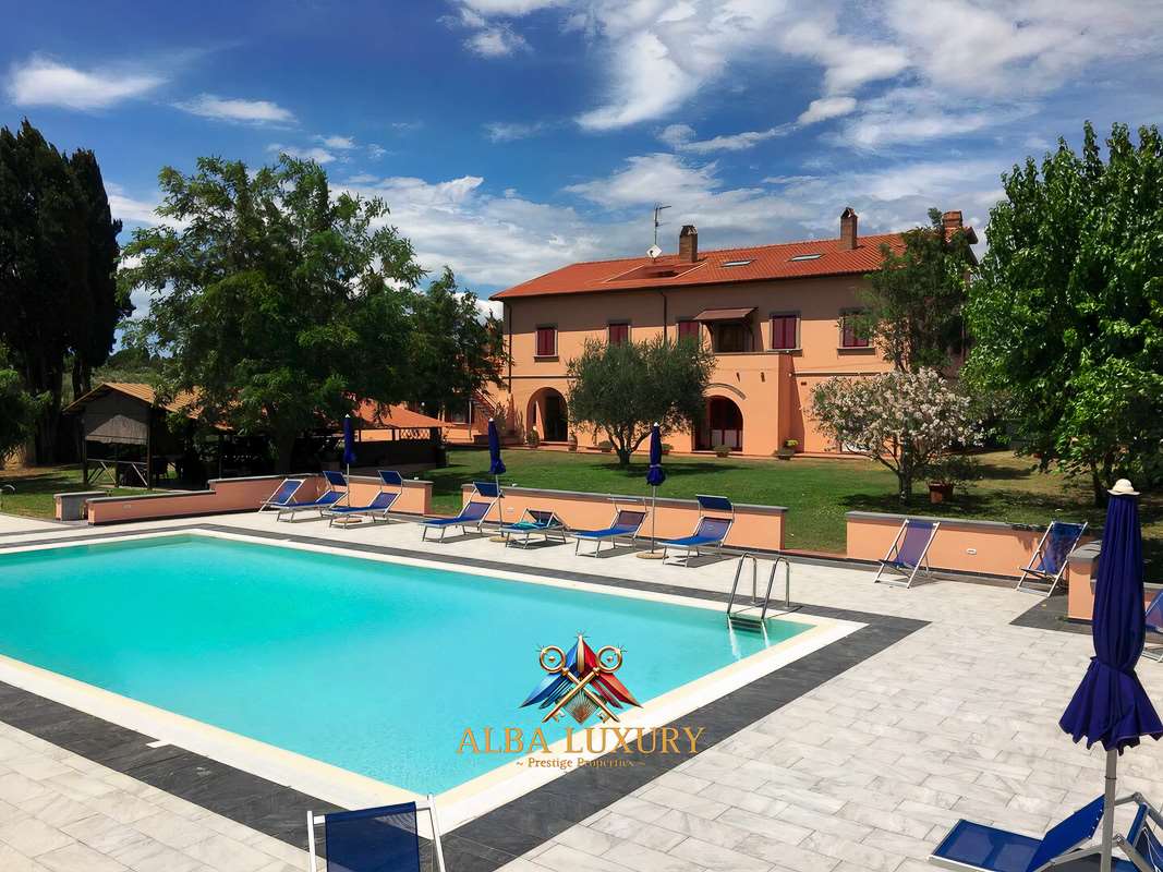 Villa in Rosignano Marittimo, Italy, 1 220 m² - picture 1